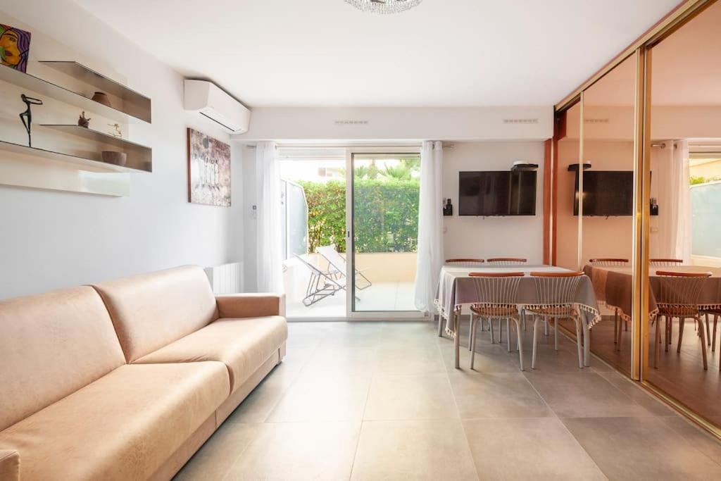 Superbe Studio Avec Terrasse En Front De Mer Mentona Zewnętrze zdjęcie