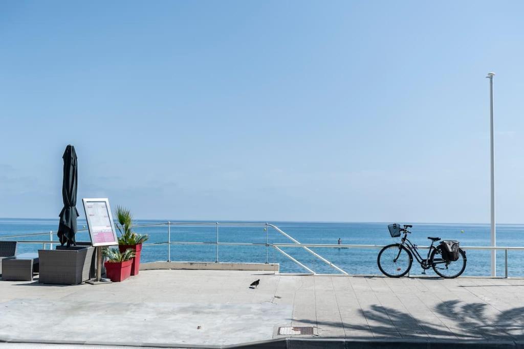 Superbe Studio Avec Terrasse En Front De Mer Mentona Zewnętrze zdjęcie