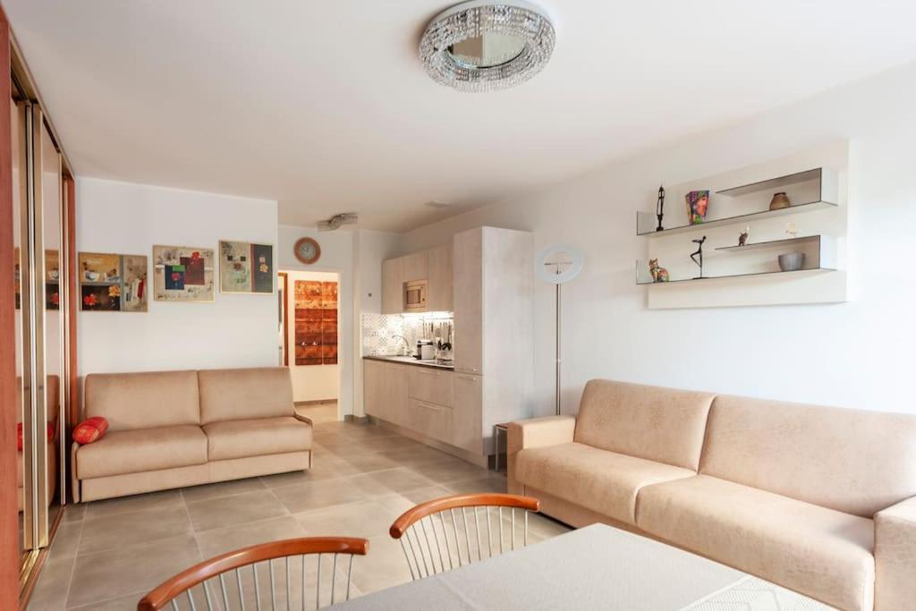 Superbe Studio Avec Terrasse En Front De Mer Mentona Zewnętrze zdjęcie